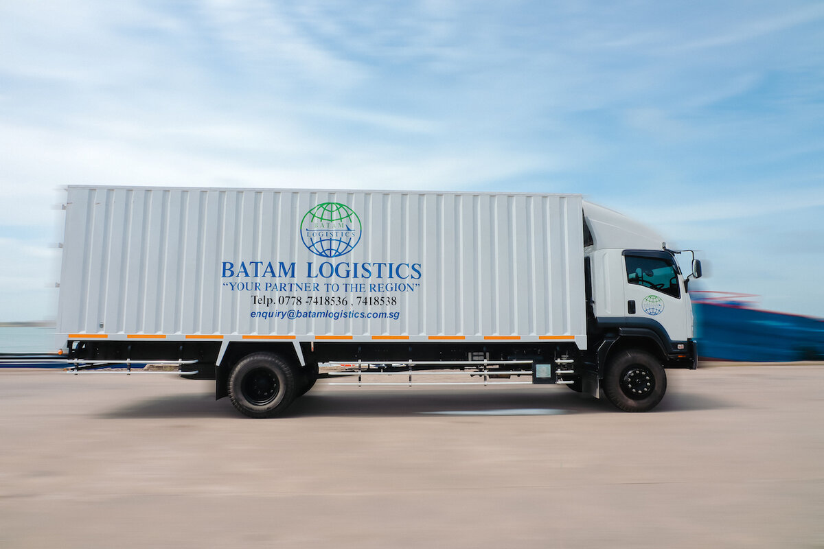 Efficient Shipping Services Between Batam and Singapore
